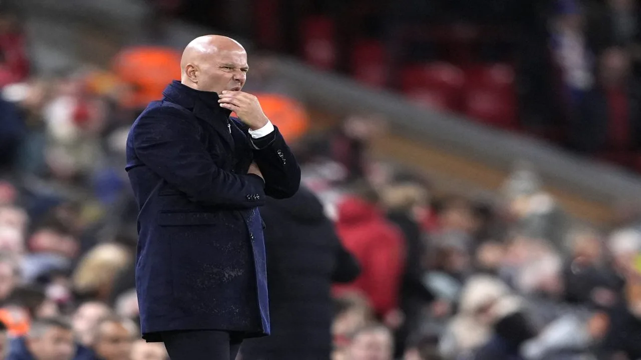 4 مرشحين.. ليفربول يحدد خلافة أرني سلوت لقيادة الفريق